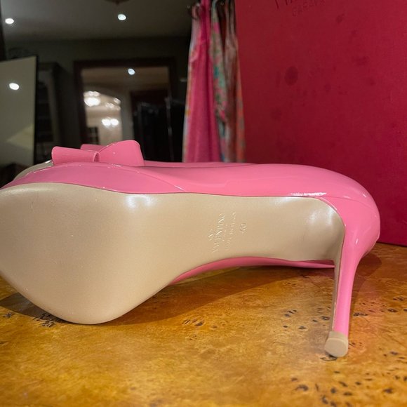 VALENTINO GARAVANI "BOW" peep toe platform heel in pink - Picture 6 of 6